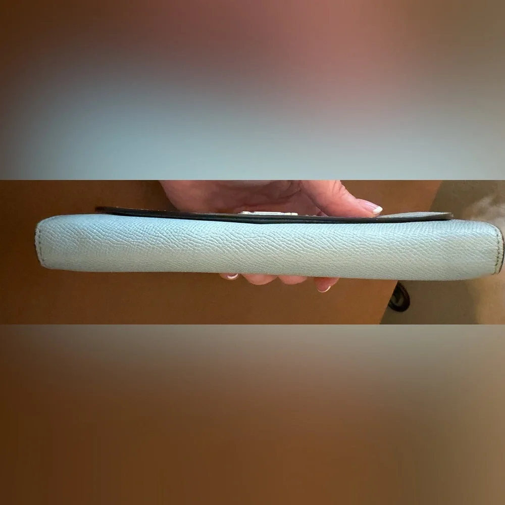 **SALE**Coach Light Blue Women's Wallet - Picture 4 of 13